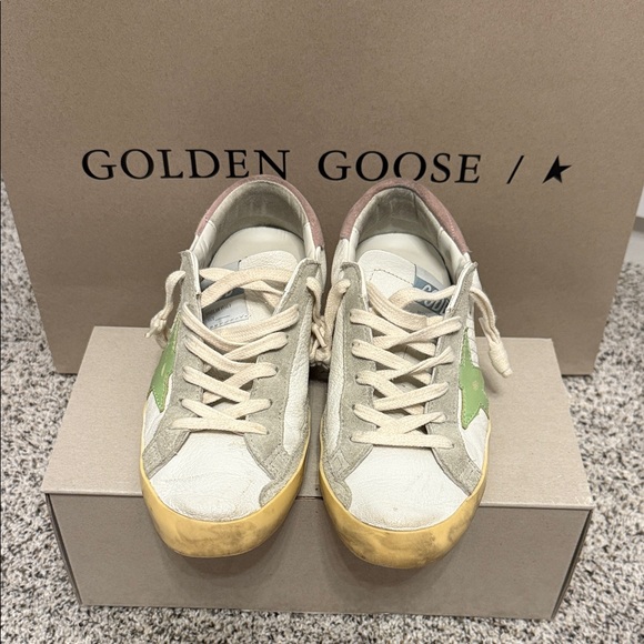 Golden Goose Super-Star Classic with Spur - Picture 1 of 14